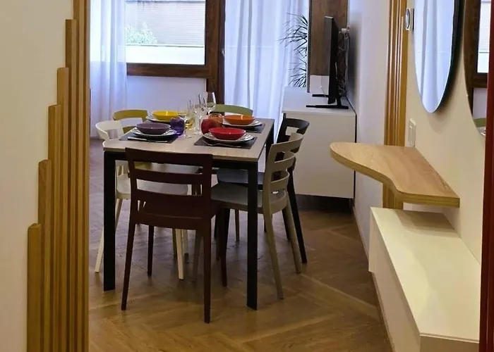 Stylish Mini Break In Ponte Milvio Apartment *