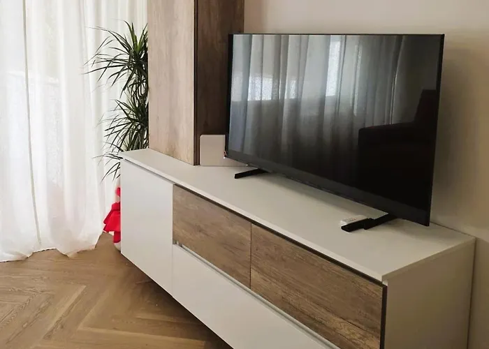 Stylish Mini Break In Ponte Milvio Apartment Rom