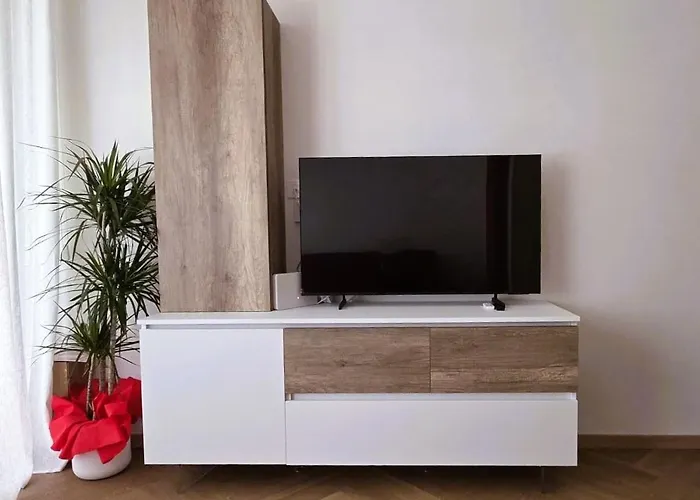 Stylish Mini Break In Ponte Milvio Apartment Rom