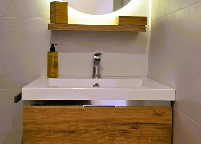 Apartment Stylish Mini Break In Ponte Milvio Rom